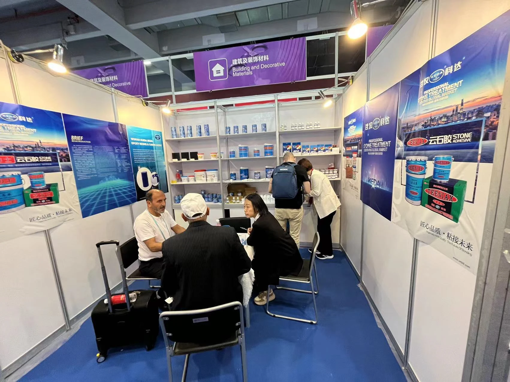 KEDA team meeting visitors at the spring Canton Fair 2023